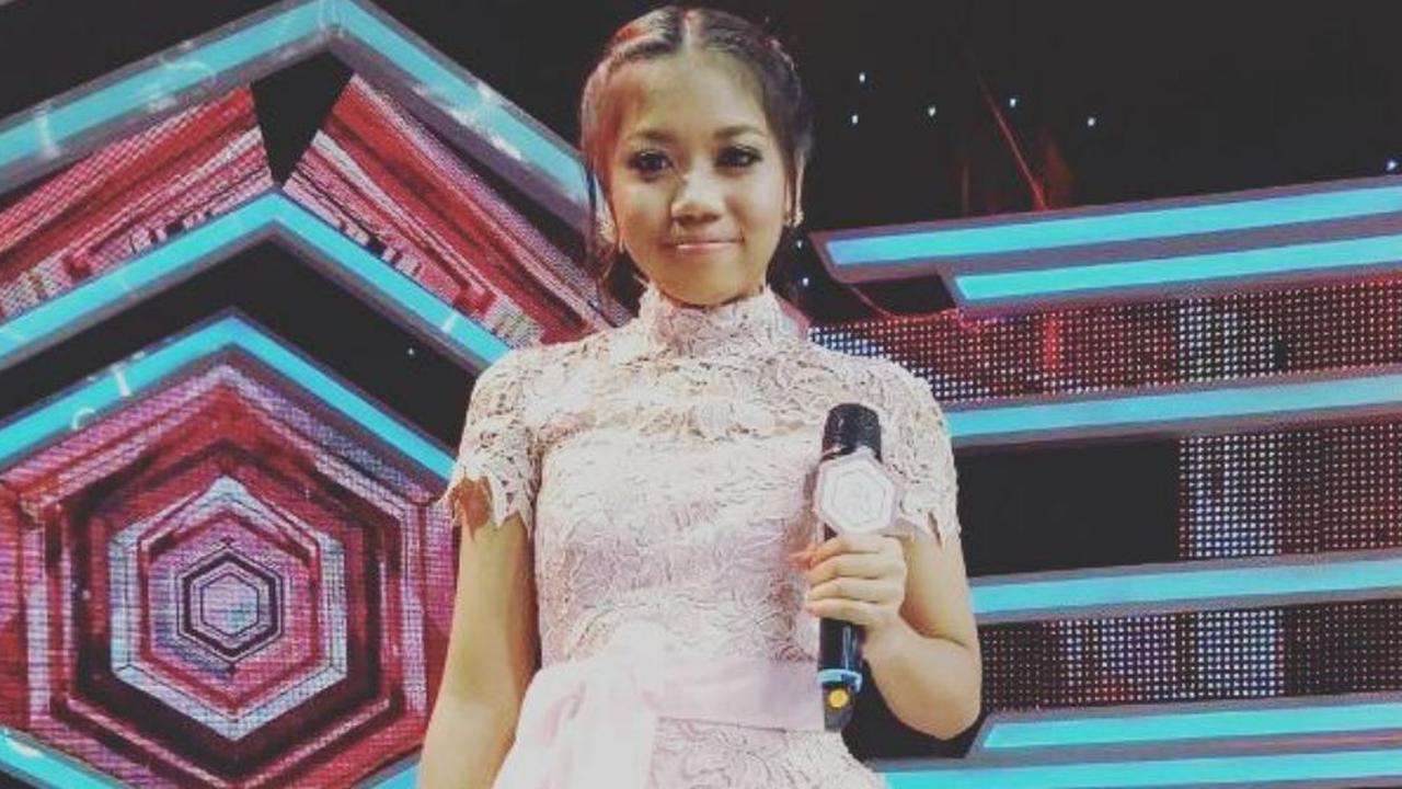 Akademia yang mengisi posisi juri kunci sementara di Grup 2 D'Academy Asia 3 adalah Eriy Rizale