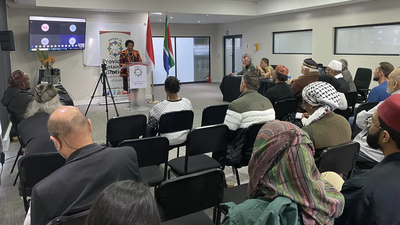 KBRI Pretoria luncurkan buku hasil kolaborasi dengan para penulis Afrika Selatan dan Indonesia.