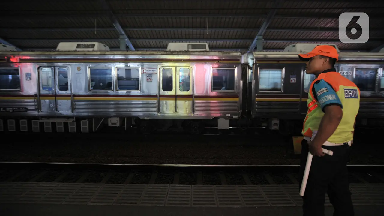 Mulai 1 Desember, Perjalanan KRL Ditambah