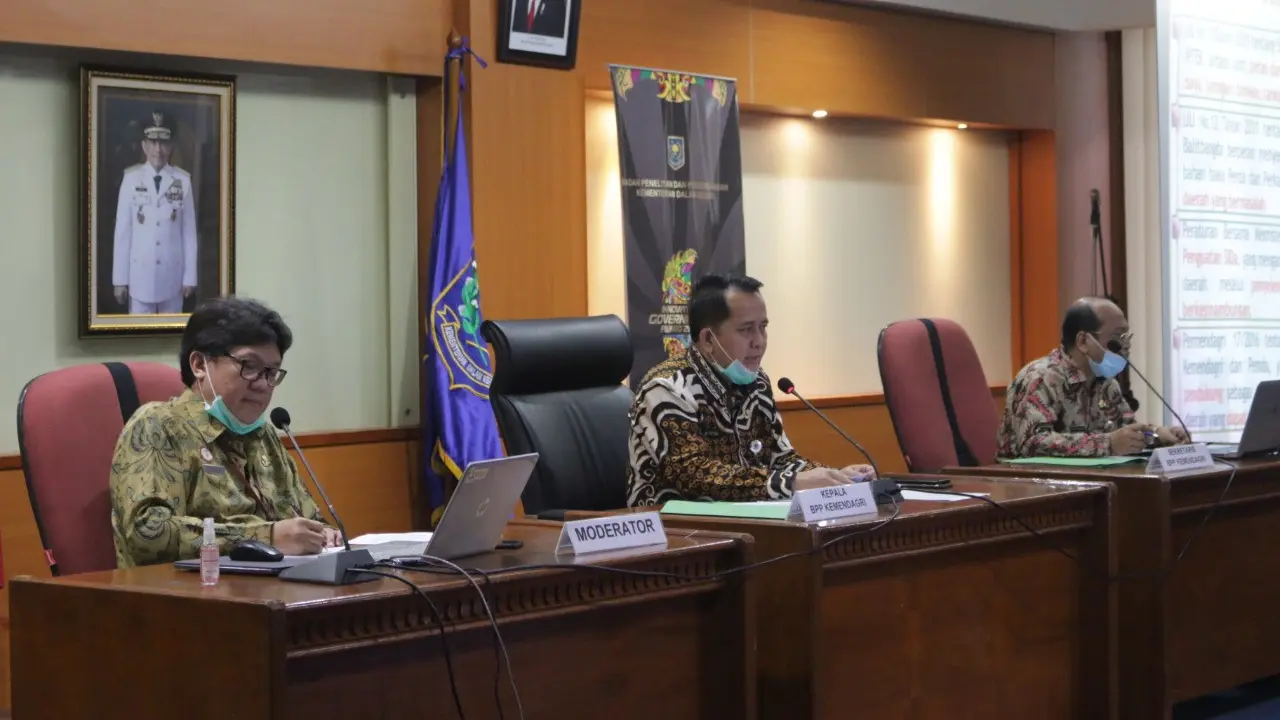 Kemendagri tunda DAU 380 Pemda yang belum realokasi anggaran Covid-19.