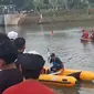 Sebuah musibah terjadi di Waduk Brigif, Jagakarsa, Jakarta Selatan, Selasa (29/8). Seorang siswa tenggelam dan sulit ditemukan, hingga upaya penyelamatan terus diupayakan (Istimewa)