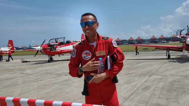 Penerbang Aerobatik TNI Banjir Pujian Usai Terbangkan Pesawat KT-1B Wongbee