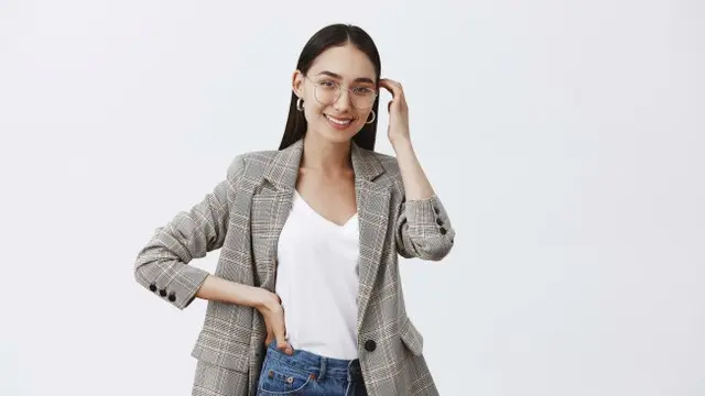 Ilustrasi Model Rambut Wanita Karier (Photo by cookie_studio on Freepik)