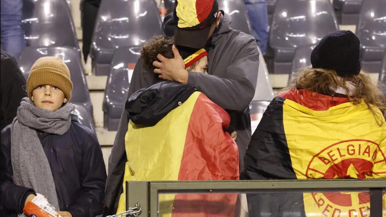 Penembakan terjadi di dekat stadion bola Belgia. Dua orang tewas. Kasus diduga terkait terorisme.