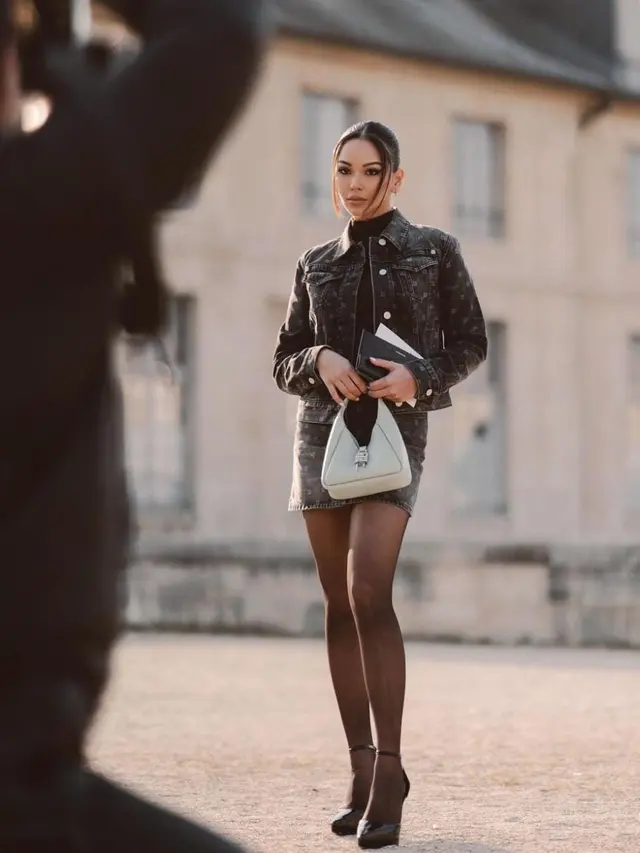 Outfit Hitam Ala Alyssa Daguise