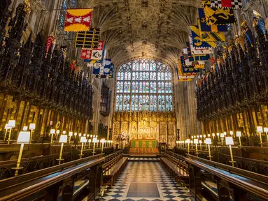 Lokasi upacara pernikahan Pangeran Harry dan Meghan Markle di Kapel St George di Kastil Windsor, London, Inggris, Minggu (11/2). Pernikahan Pangeran Harry dan Meghan Markle akan dilangsungkan di tempat ini. (AFP PHOTO/POOL/Dominic Lipinski)