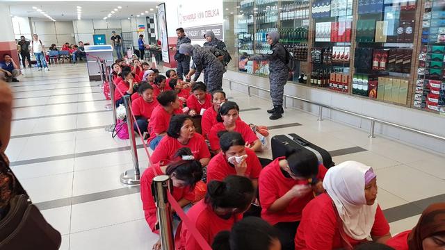 Pemulangan 404 TKI kelompok rentan dari Malaysia (6/6) (sumber: Kementerian Luar Negeri RI)