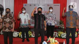 Sentra Vaksinasi Covid-19 di Bank DKI yang diikuti karyawan dan OJK salah satu bagian dari program kegiatan Vaksinasi secara nasional terhadap industry perbankan. (Liputan6.com/HO/Nado)