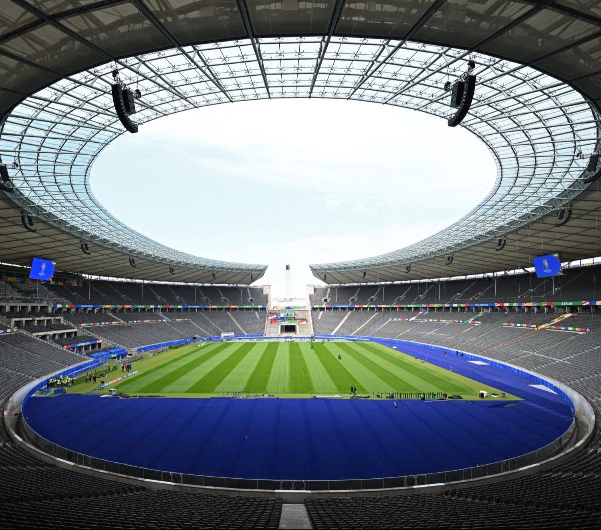 Pemandangan bagian dalam Olympiastadion Berlin di Berlin, Jerman,&nbsp; menjelang Euro 2024, pada 7 Juni 2024. Perhelatan Euro 2024 akan digelar di Jerman pada 15 Juni hingga 15 Juli mendatang. Olympiastadion Berlin menjadi salah satu stadion yang akan di