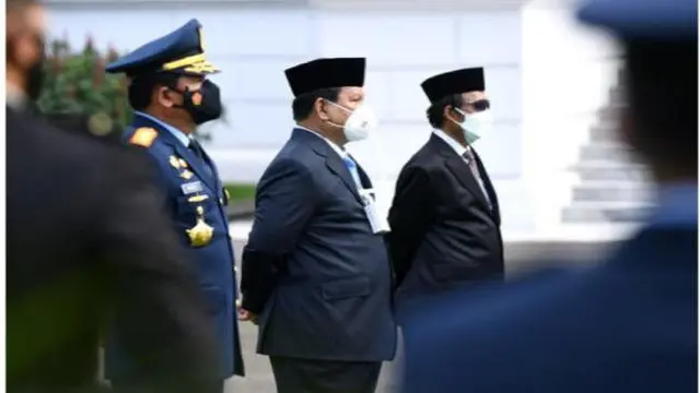Masker Menteri Pertahanan (Menhan) Prabowo Subianto yang menarik perhatian.