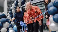 Yogia Sembiring, Pionir Buku Bilingual yang Tumbuh di Era Gempuran Digital