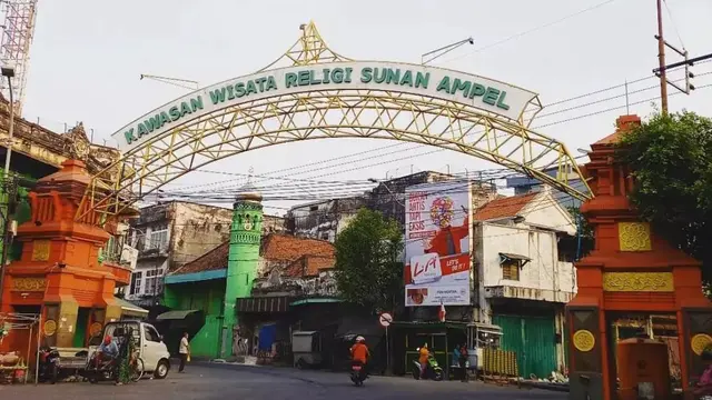 Kompleks Masjid Sunan Ampel di Surabaya