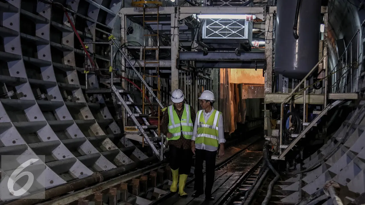 20160930-Jokowi-dan-Ahok-Tinjau-Proyek-MRT-Dukuh-Atas-Jakarta