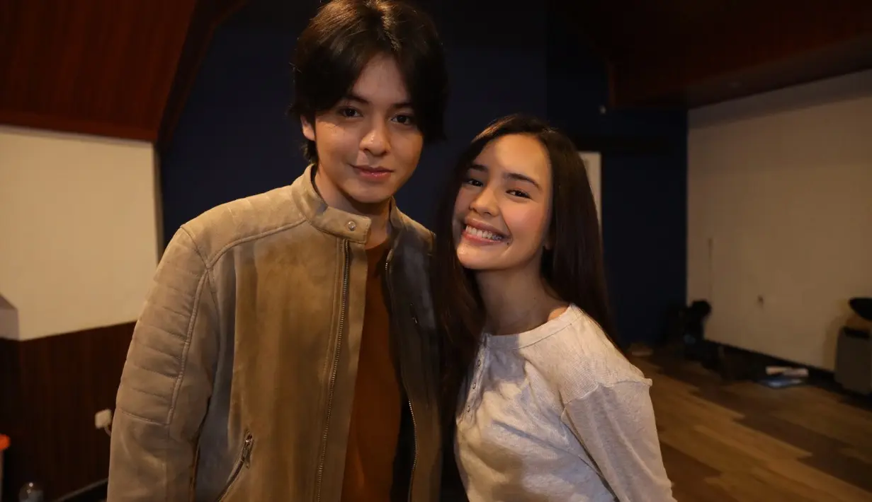 Founder dan CEO MD Pictures, Manoj Punjabi mengabarkan, Antares Season 2 mengudara di WeTV dan iflix mulai 23 September 2022 di platform WeTV dan iflix. Selain Angga Yunanda, serial ini diperkuat Fatih Unru, Maudy Effrosina, hingga Widi Mulia. “Trailer Antares season 2 di TikTok telah mencapai lebih dari 600 ribu views dalam waktu kurang dari 48 jam. Saya optimistis serial ini bisa sedahsyat musim pertama,” ungkap produser film KKN Di Desa Penari. (Foto: Dok. MD Entertainement)