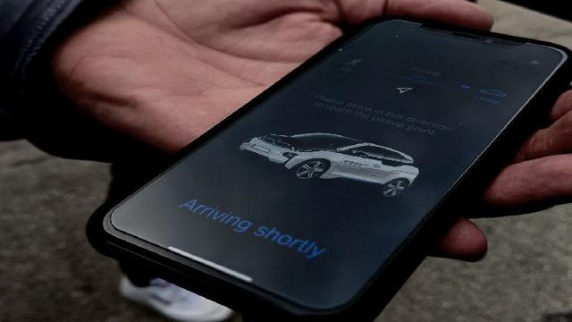 Mobil BMW bakal bisa dikendalikan lewah smarphone (Foto: techcrunch.com)