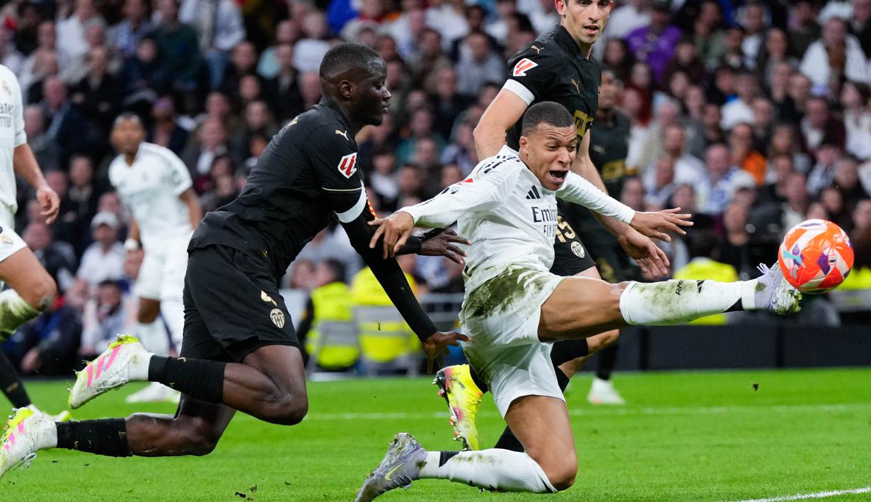 Kekalahan ini menjadi hal yang buruk untuk Madrid. Mengingat sejatinya Mbappe dkk tengah berusaha mengejar Barcelona. (AP Photo/Manu Fernandez)