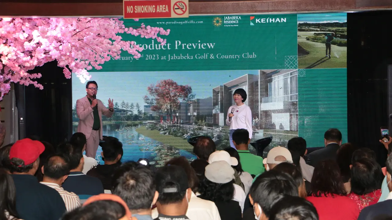 Ribuan agen properti memadati acara pengenalan perdana rumah premium di Timur Jakarta, kolaborasi Jababeka Residence dan Keihan Group, Paradiso Golf Villas. (Dok Jababeka)