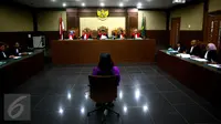 Ketua Majelis Hakim, Sumpeno memimpin jalannya sidang perdana kasus korupsi proyek Kementerian PUPR dengan terdakwa mantan anggota DPR dari Fraksi PDIP, Damayanti Wisnu Putranti, di Pengadilan Tipikor, Jakarta, Rabu (8/6). (Liputan6.com/Helmi Afandi)