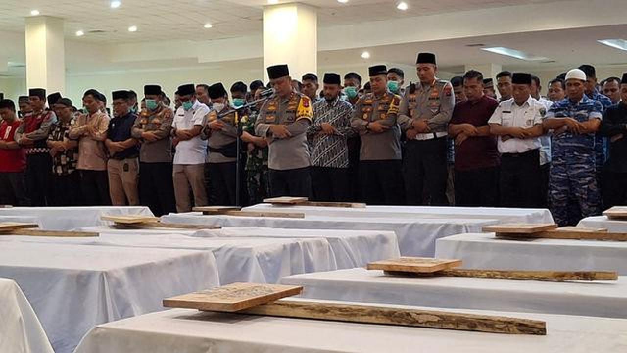 Belum Teridentifikasi, 24 Jenazah Korban Banjir Bandang di Sumbar Dimakamkan Secara Massal di Padang