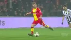 Kecerobohan kiper yang maju jauh dari gawang dimanfaatkan oleh Marcel Ritzmaier untuk buahkan gol jarak jauh. (BallBall Video)