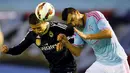 Duel panas terjadi di laga Liga Spanyol antara Celta Vigo dengan Real Madrid  di Stadion Balaidos , Spanyol, Senin (27/4/2015). Real Madrid menang 4-2 atas Celta Vigo. (REUTERS/Miguel Vidal)