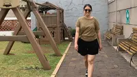 Tya Ariestya membagikan cara menurunkan berat badan yang ia lakukan dengan cara jalan kaki dan mengatur pola makan (Dok.Instagram/@tya_ariestya'https://www.instagram.com/p/CDkea8ahUBb/Komarudin)