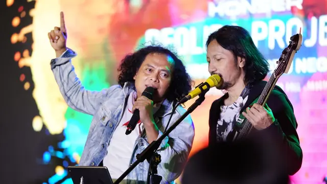 Deolipa Yumara, lead vocal band Deolipa Project (ist)