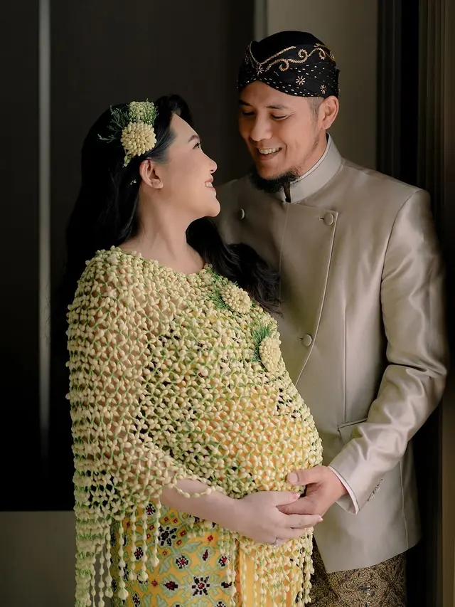 Via Vallen dan Chevra Yolandi