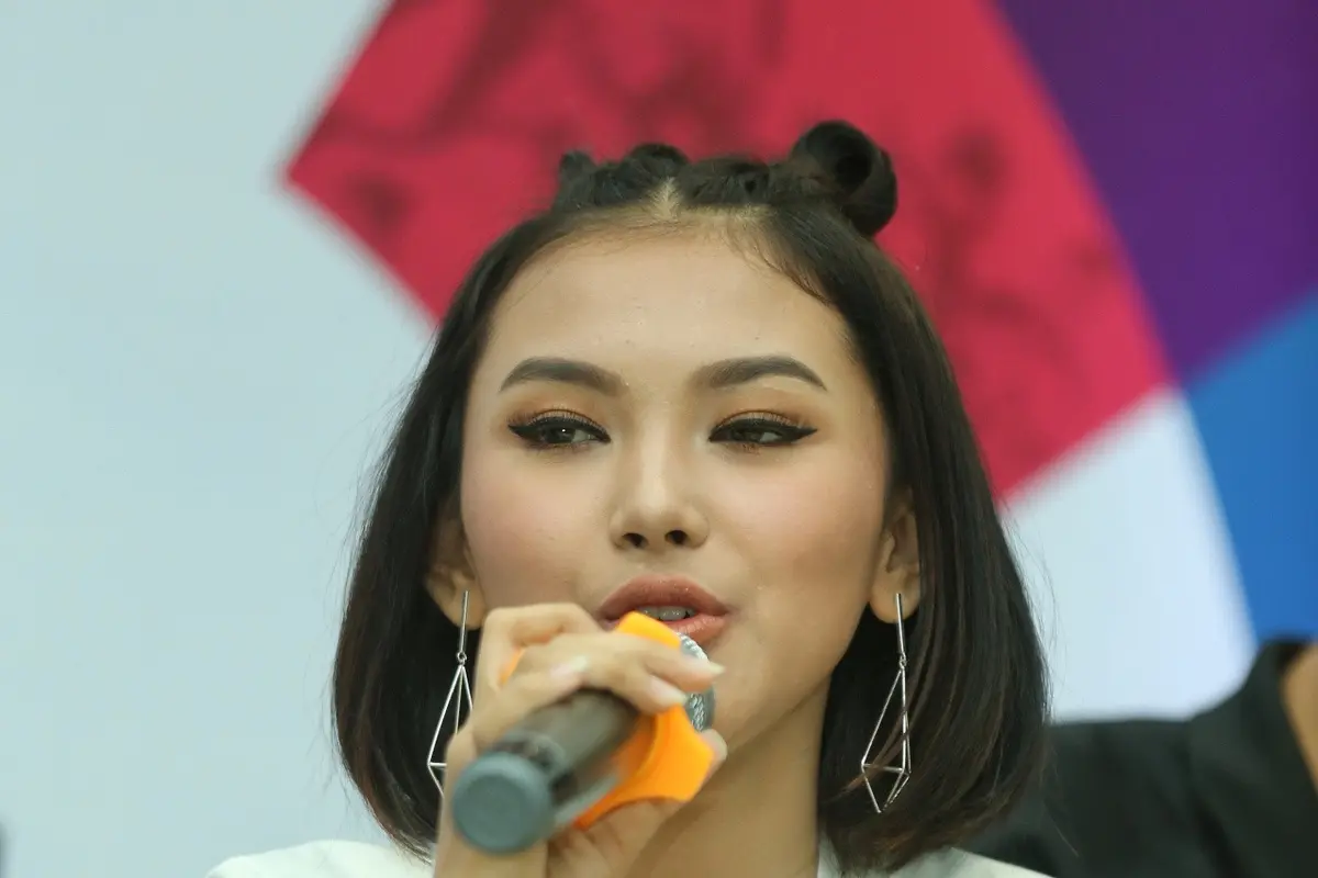 [Bintang] Shakira Jasmine
