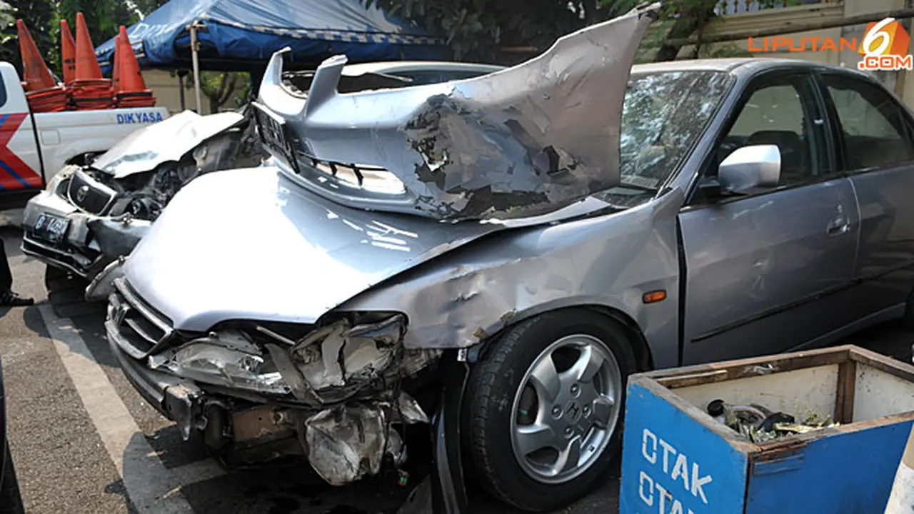 altis-sopir-bandung-130924b.jpg