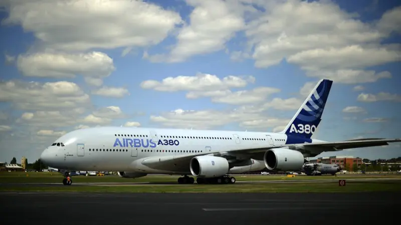 Airbus A380-800 Jajal Terbang di Inggris