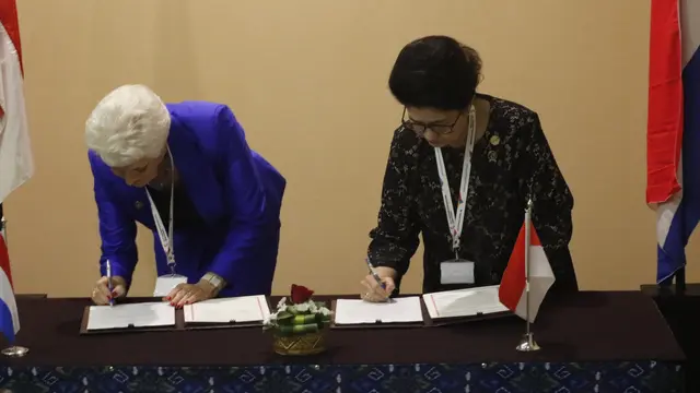 Menteri Kesehatan Nila F Moeloek, Menkes RI, Menkes Nila