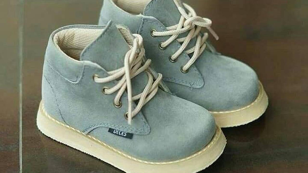 <b>Sepatu untuk Usia TK dan SD</b>