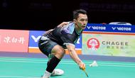 Tunggal putra Indonesia Jonatan Christie dikalahkan Ayush Shetty dari India dengan dua game langsung 21-23 dan 17-21 pada perempat final Kejuaraan Bulu Tangkis Asia 2026 di Ningbo Olympic Sports Center, China, Jumat (10/4). (foto: PBSI)