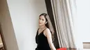 Satu lagi gaya chic Jessica Mila yang bisa jadi inspirasi untuk semua. Jumpsuit berwarna hitam ini juga akan sangat cocok digunakan untuk menghadiri acara formal, semi-formal, maupun casual. Foto: Instagram.