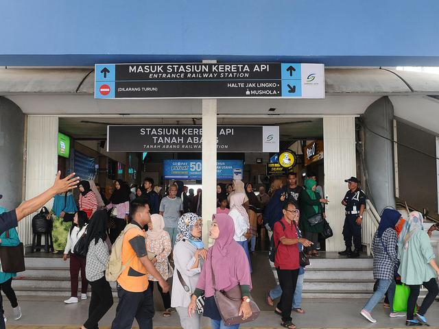 Hindari Stasiun Tanah Abang Dan Palmerah Di Aksi 22 Mei Ini Alternatifnya Lifestyle Fimela Com