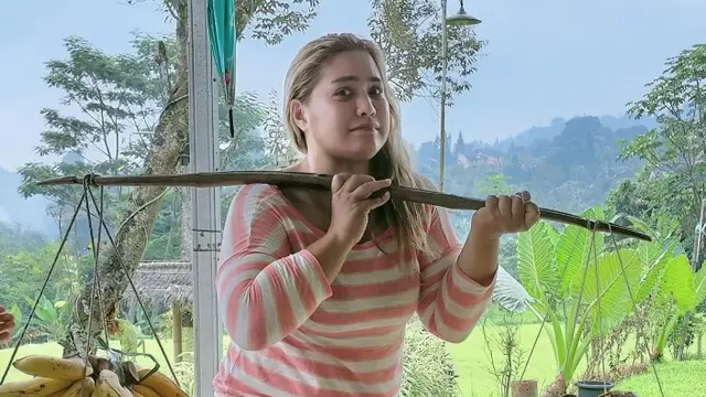 Anna Shirley (Instagram/annashirley_)