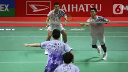 Mengalahkan Xie Hao Nan/ Zeng Wei Han, Fajar Alfian/Muhammad Rian Ardianto melaju ke babak semifinal Daihatsu Indonesia Masters 2025. (Liputan6.com/Helmi Fithriansyah)