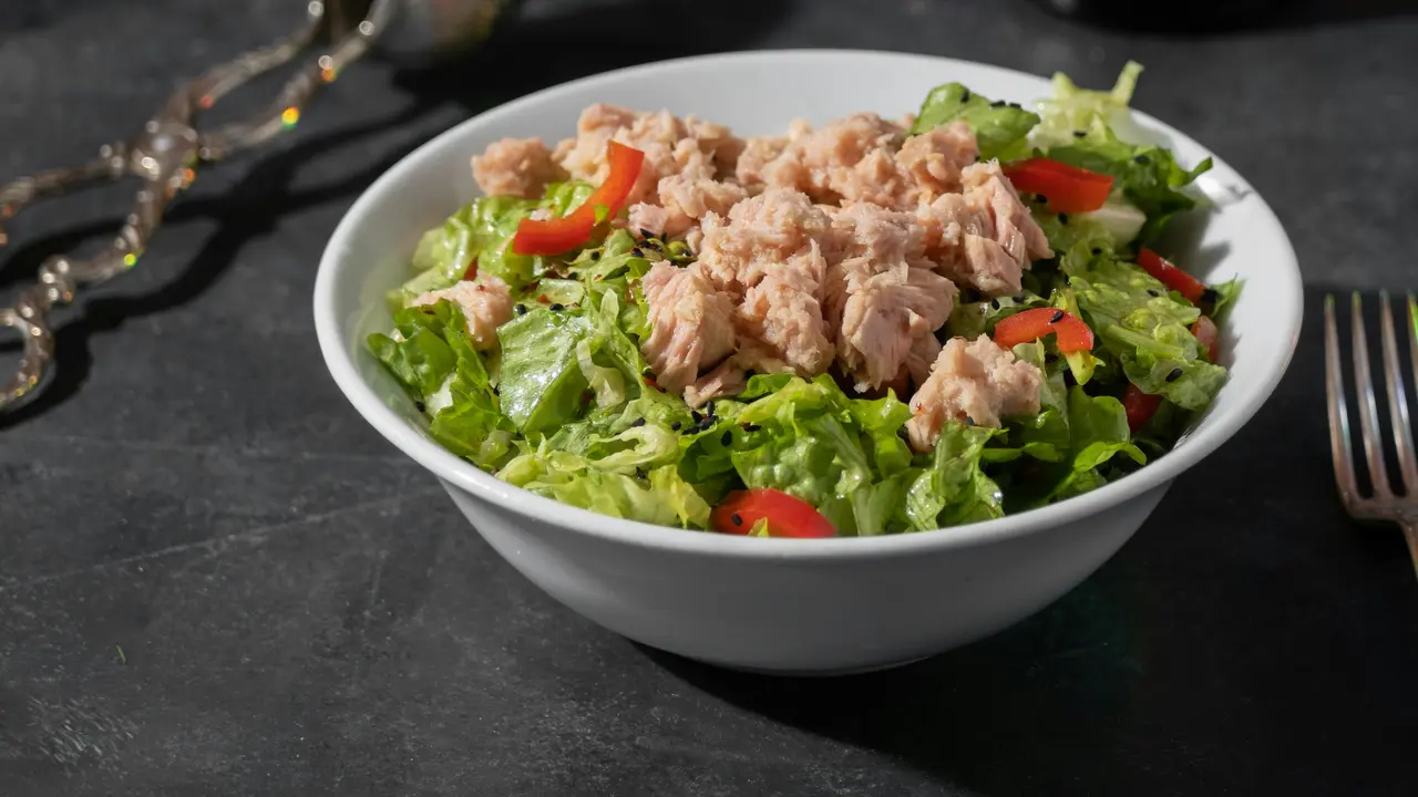 Resep Farro Bowl dengan Sayuran Panggang dan Herbs yang Cocok untuk Menu Diet Sehatmu