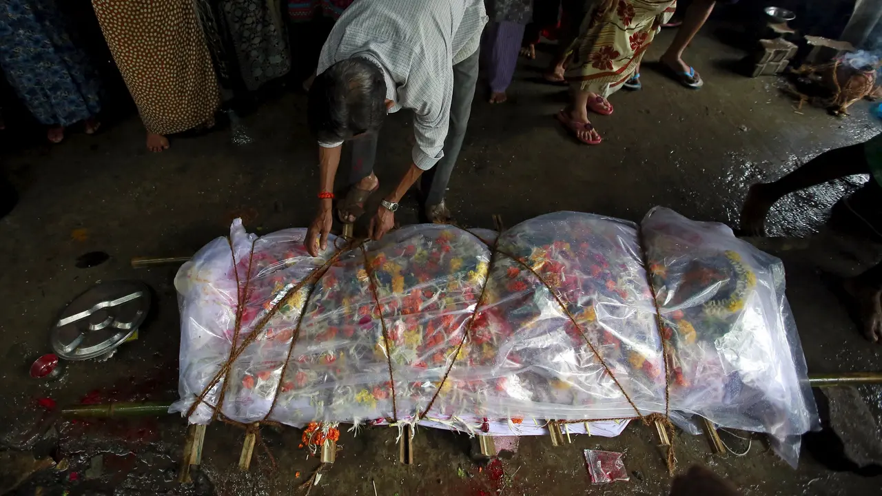 Korban miras oplosan di India