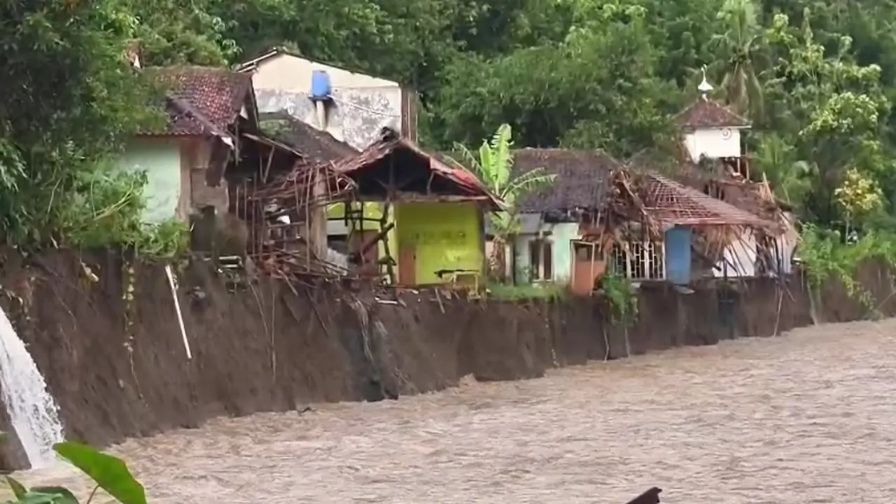 banjir bandang sukabumi