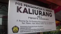 Menteri ESDM Ignasius Jonan menyebutkan baru ada dua pos pantau gunung berapi yang ideal di Indonesia saat mengunjungi pos pantau Gunung Merapi di Sleman, Yogyakarta. (Liputan6.com/Switzy Sabandar)