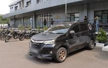 Kaca Film Sangat Gelap, Ini Penampakan Mobil Sopir Taksi Diduga Culik dan Peras Penumpang Rp100 Juta