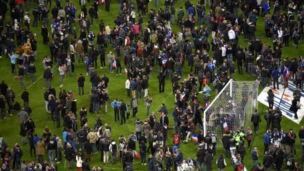 Suasana ribuan penonton laga Prancis-Jerman berhamburan akibat bom