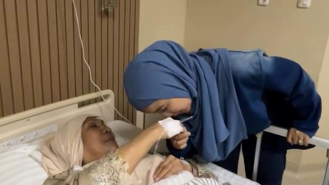 Ibunda Chacha Frederica Kecelakaan Motor hingga Patah Tulang, Harus Operasi Pemasangan Pen di Tulang Osteoporosis