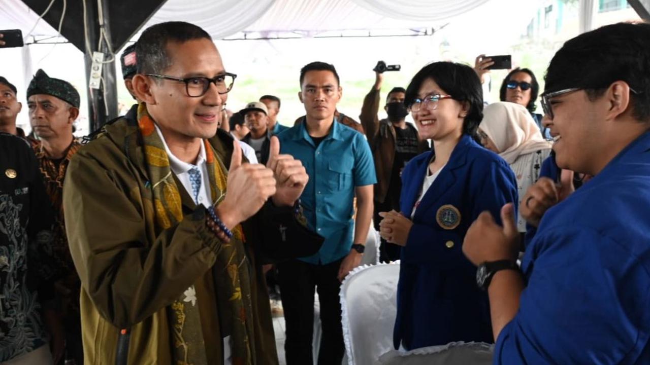 Diketahui, bantuan dari Menparekraf dapat merangsang pertumbuhan sektor pariwisata di daerah tersebut dengan fokus pada pengembangan infrastruktur pariwisata, pelatihan SDM, serta peningkatan pelayanan kepada wisatawan.