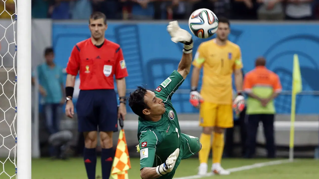 Enam Aksi Penjaga Gawang Terbaik di Piala Dunia 2014