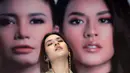 "Aku mencoba mengangkat cerita tentang girl power. Tapi aku gak mau sekadar lirik yang bercerita tentang betapa kuatnya seorang wanita," kata Raisa di Setiabudi, Jakarta Selatan, Senin (27/11/2017). (Nurwahyunan/Bintang.com)