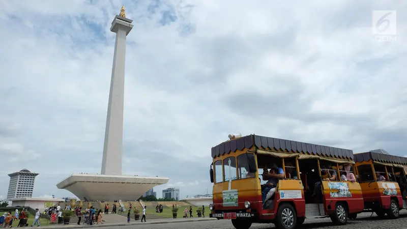 Suasana Monas Saat Libur Natal 2018