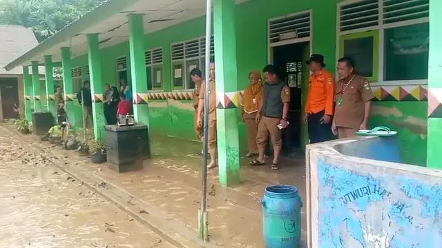 Detik-detik Banjir Bandang Terjang Tanggamus Lampung, Sempat Dikira Surut